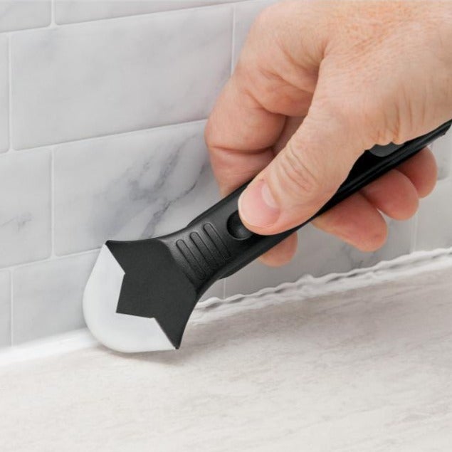 Simply Comfy | Handy Caulking Tool