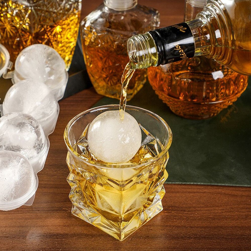 Simply Comfy | Four Hole Ice Box